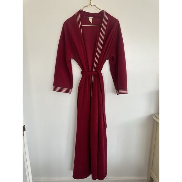 Vintage Charisma Old Hollywood Cranberry Velour Full Robe W/ Tie Cigar Robe Hef - Picture 2 of 6